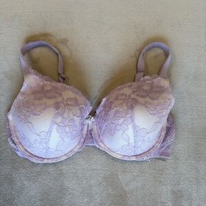 Victoria’s Secret Lavender Lace Underwire Bra Size 36DD